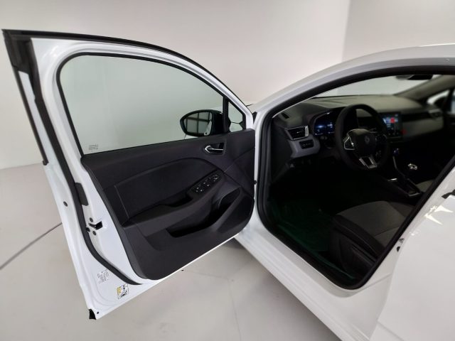 RENAULT Clio usata, con Alzacristalli elettrici