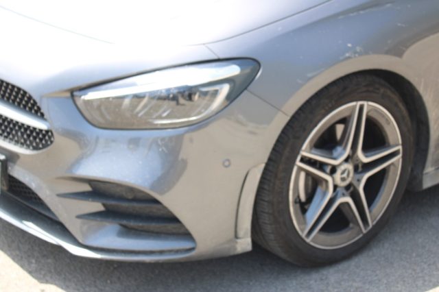 MERCEDES-BENZ B 180 usata, con Alzacristalli elettrici