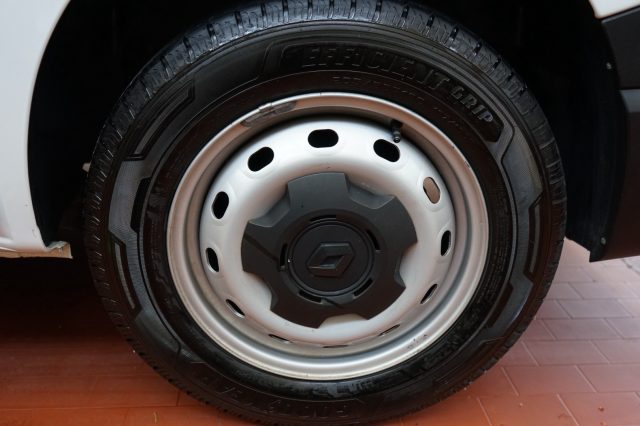 RENAULT Trafic usata 36