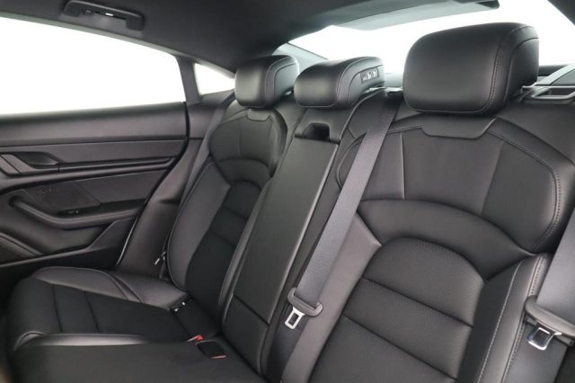 PORSCHE Taycan usata, con Controllo trazione