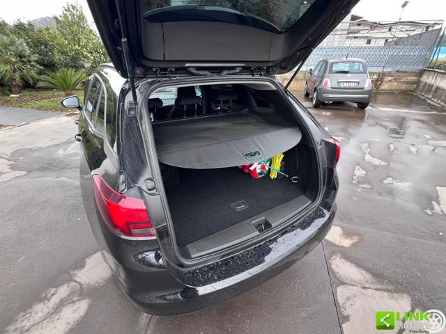 OPEL Astra usata, con Boardcomputer