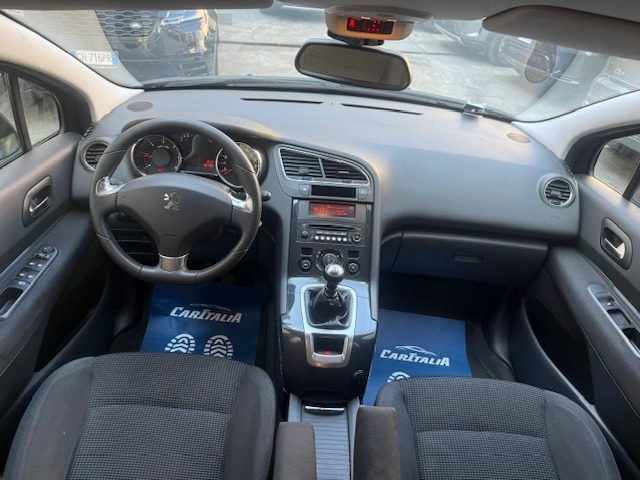 PEUGEOT 5008 usata, con Chiusura centralizzata
