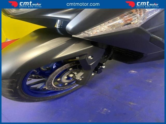 SUZUKI Burgman AN 400 usata 7