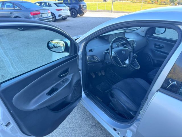 LANCIA Ypsilon usata, con Servosterzo