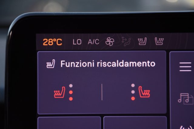 JEEP Avenger usata, con Portellone posteriore elettrico