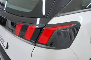 PEUGEOT 3008 usata, con Sensore di luce