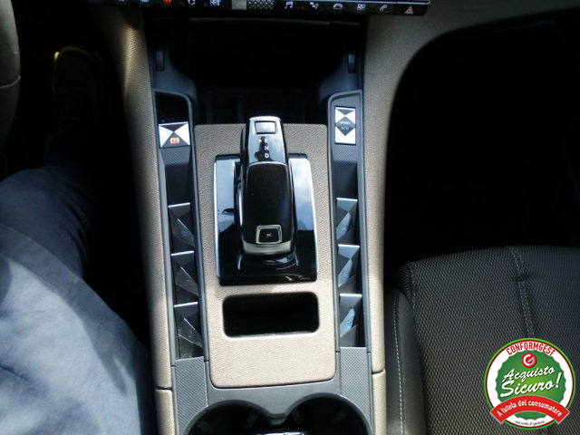 DS AUTOMOBILES DS 7 Crossback usata, con USB