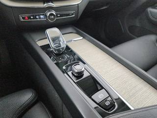 VOLVO XC60 usata, con Fari LED