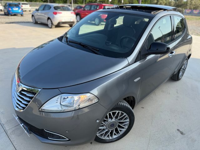 LANCIA Ypsilon usata, con ABS