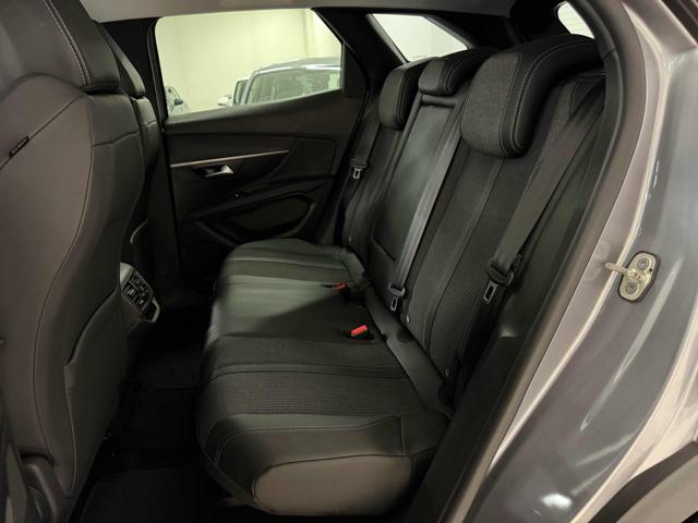 PEUGEOT 3008 usata, con Sensori di parcheggio posteriori