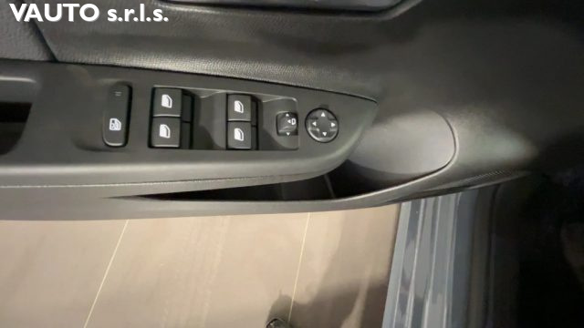 OPEL Corsa usata, con Servosterzo