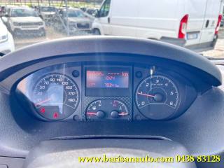 PEUGEOT Boxer usata, con USB