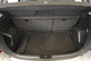 TOYOTA Yaris usata 19