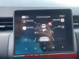 RENAULT Clio usata, con Touch screen