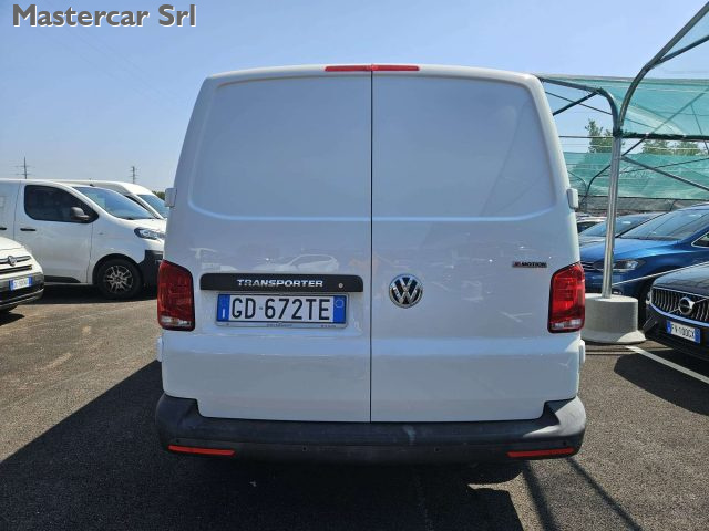 VOLKSWAGEN Transporter usata, con Autoradio