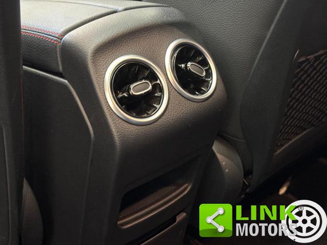 MERCEDES-BENZ GLA 200 usata, con Leve al volante