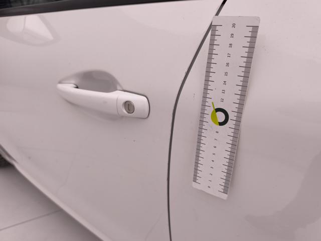 PEUGEOT 208 usata 40