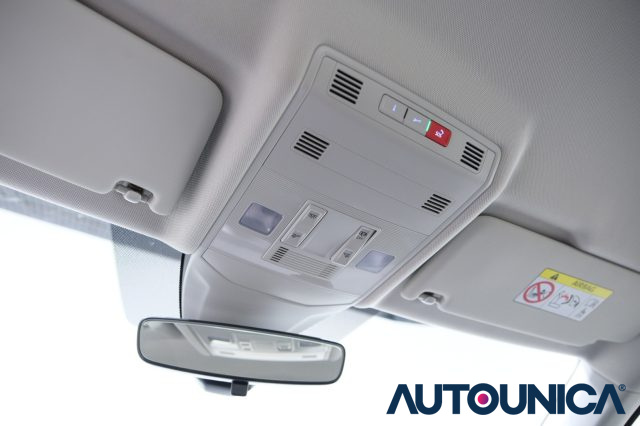 VOLKSWAGEN T-Cross usata, con Isofix