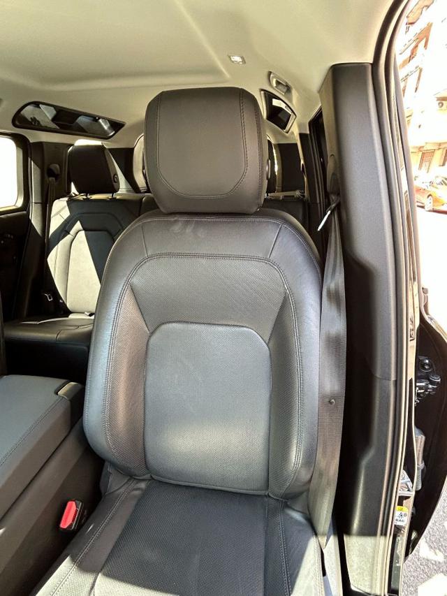 LAND ROVER Defender usata, con Controllo vocale