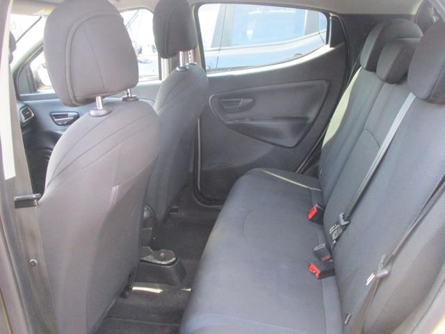 LANCIA Ypsilon usata, con Fendinebbia