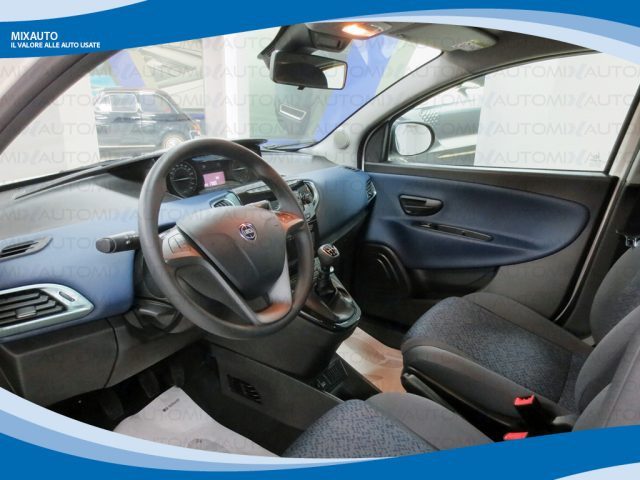 LANCIA Ypsilon usata, con Airbag laterali