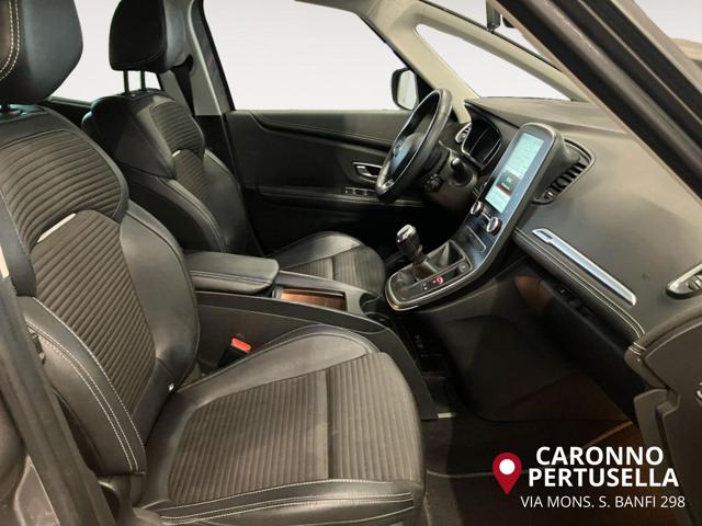 RENAULT Grand Scenic usata, con Park Distance Control
