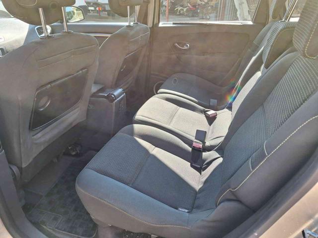 RENAULT Scenic usata, con Chiusura centralizzata
