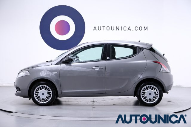 LANCIA Ypsilon usata, con Fendinebbia