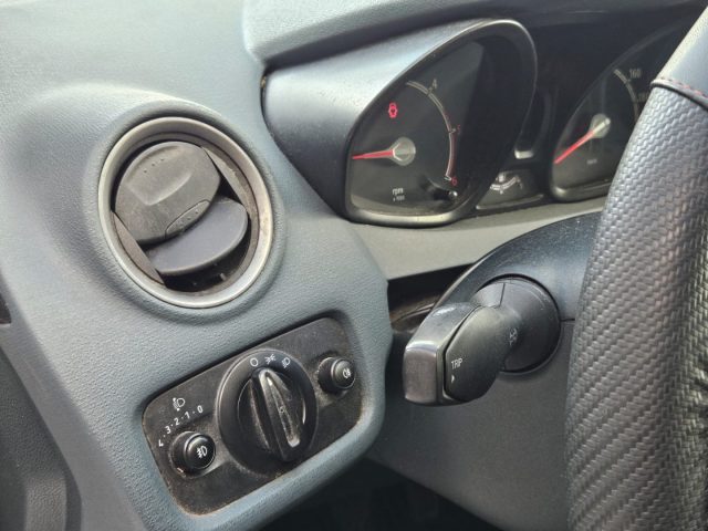 FORD Fiesta usata, con Servosterzo