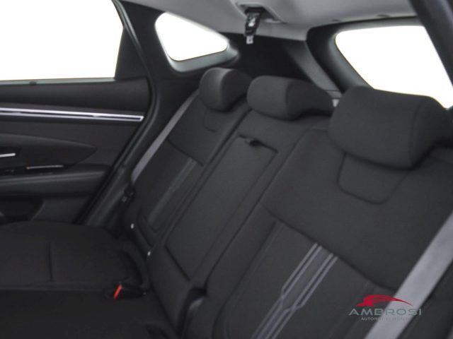 HYUNDAI Tucson usata 9