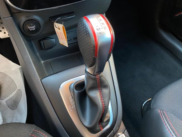 RENAULT Clio usata, con Sedili sportivi