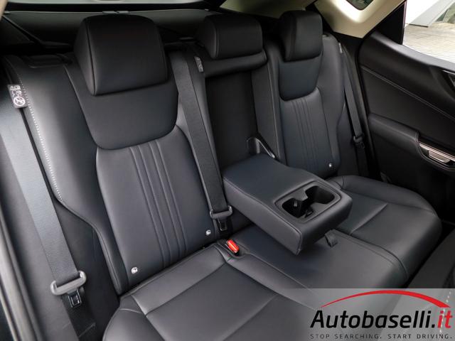 LEXUS NX 300h usata, con Carica per smartphone a induzione