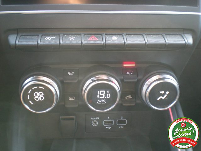 RENAULT Clio usata, con Specchietti laterali elettrici
