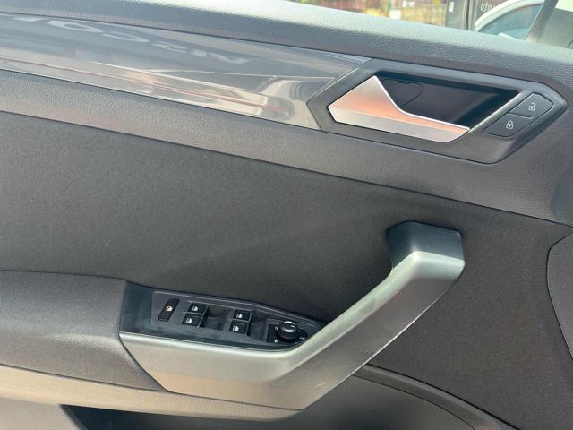 VOLKSWAGEN T-Roc usata, con Climatizzatore