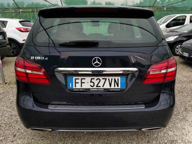 MERCEDES-BENZ B 180 usata, con Autoradio