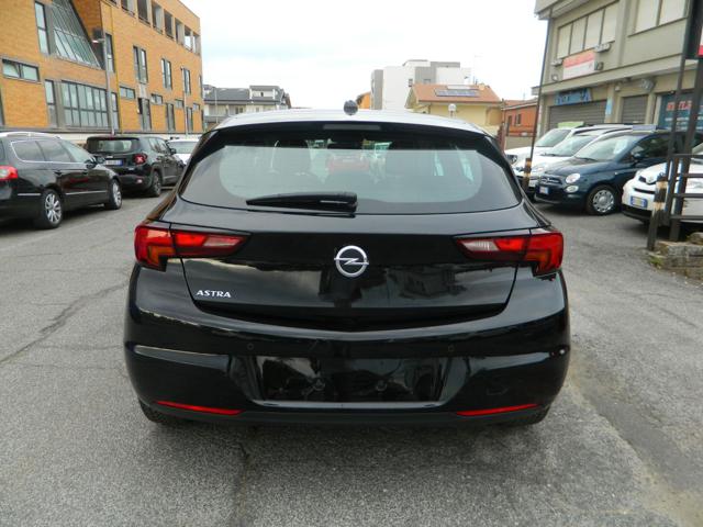 OPEL Astra usata, con Airbag