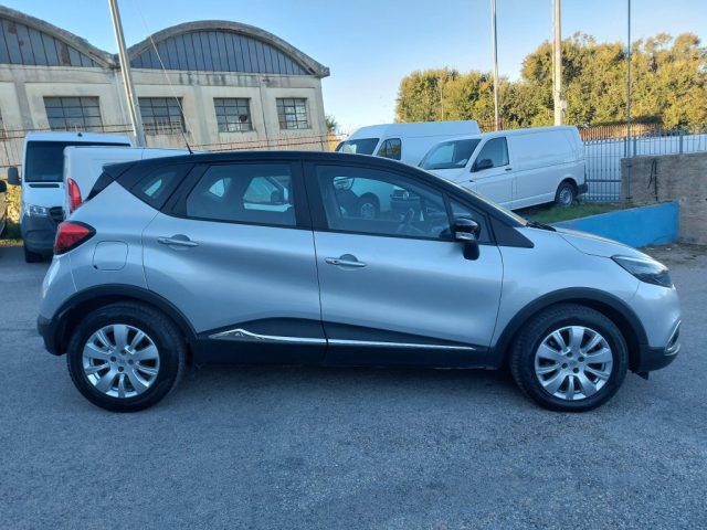 RENAULT Captur usata, con Autoradio