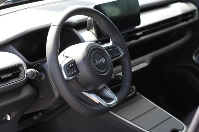 JEEP Avenger usata, con Controllo automatico clima