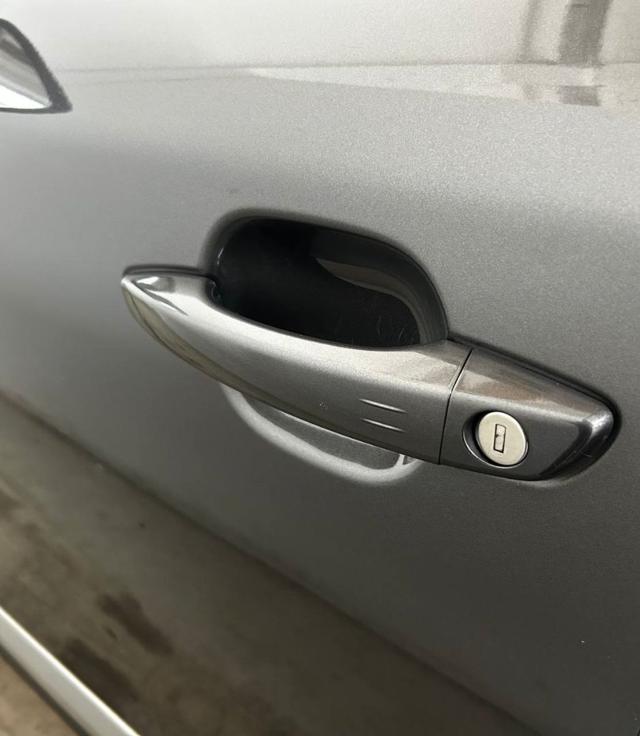 PEUGEOT 2008 usata, con Bluetooth