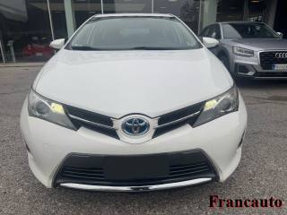 TOYOTA Auris usata, con Airbag