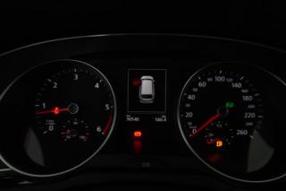 VOLKSWAGEN Passat usata 13