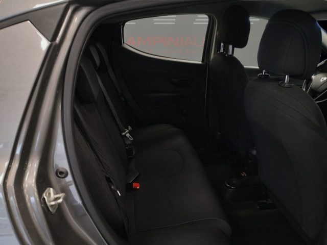 LANCIA Ypsilon usata 15
