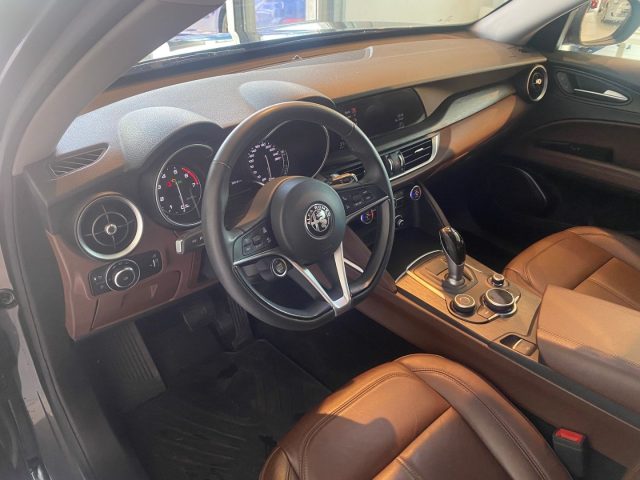 ALFA ROMEO Stelvio usata, con Controllo automatico clima