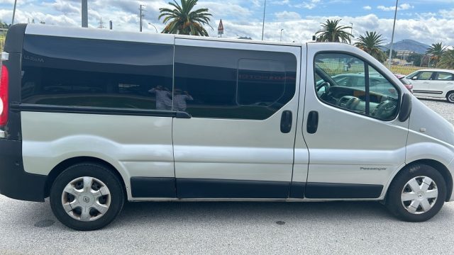 RENAULT Trafic usata, con Alzacristalli elettrici