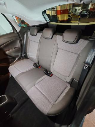 OPEL Crossland usata, con Sedile posteriore sdoppiato