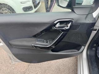 PEUGEOT 208 usata, con Boardcomputer