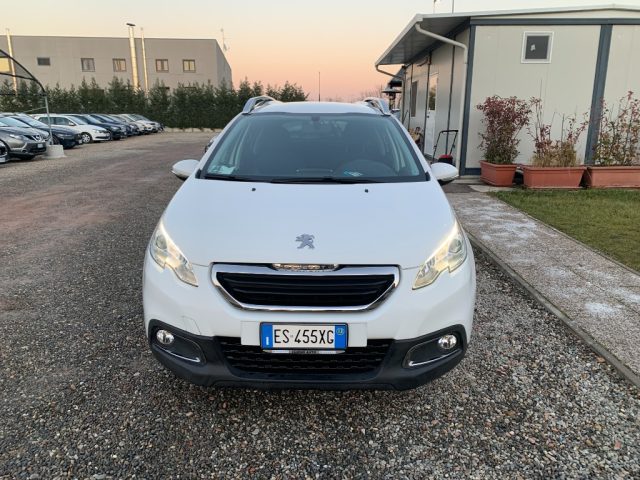 PEUGEOT 2008 usata, con Airbag