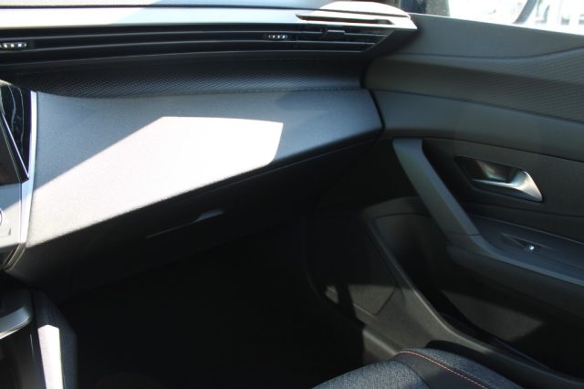 PEUGEOT 308 usata, con Touch screen