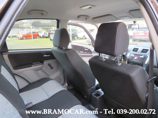 SUZUKI SX4 usata, con Pneumatici quattro stagioni