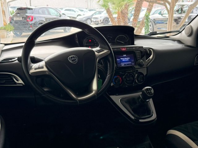 LANCIA Ypsilon usata, con ESP